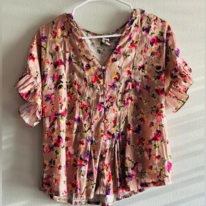 SOLD ON MERCARI || ANTHROPOLOGIE Floral Spring Petite Blouse MP